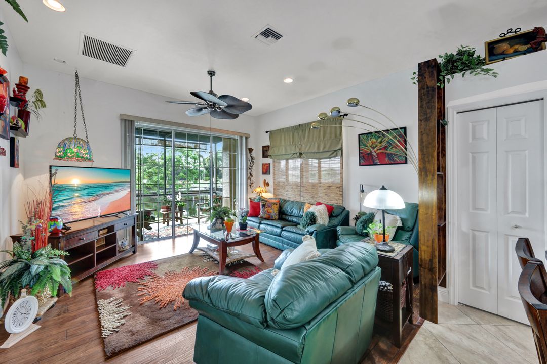 2118 SE 18th Ave, Cape Coral, FL 33990