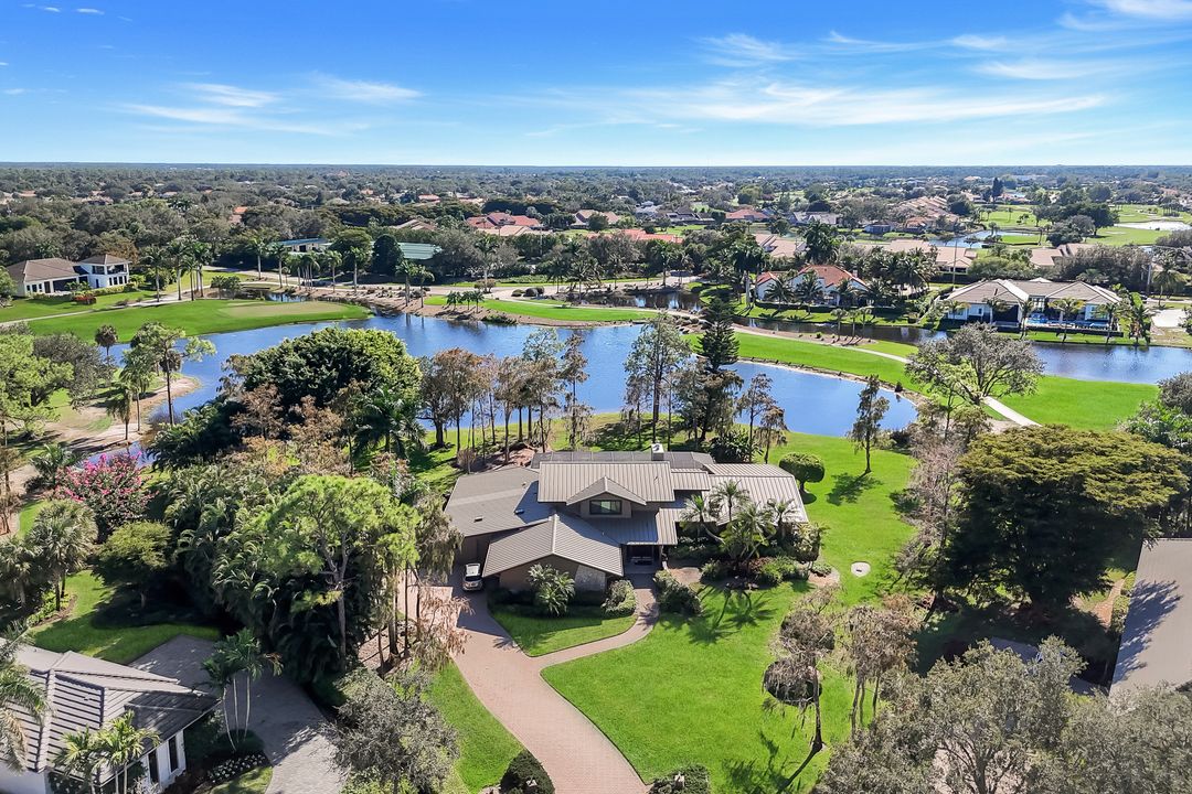 12901 White Violet Dr, Naples, FL 34119