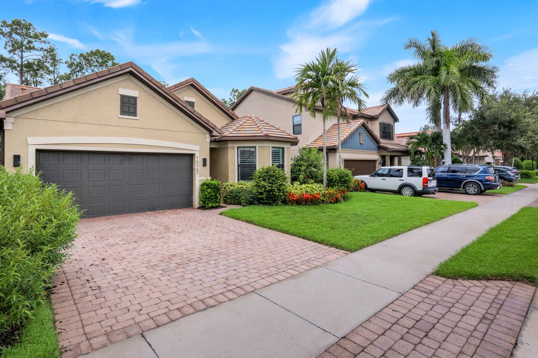 16367 Halberry Ln, Naples, FL 34110