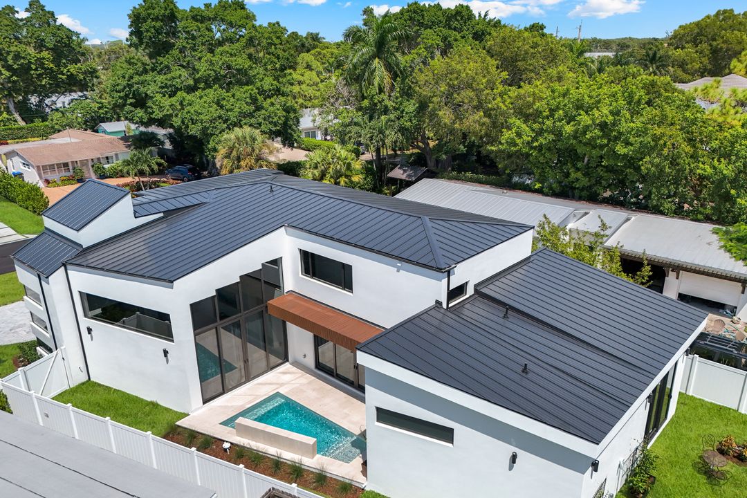 1230 10th Ave N, Naples, FL 34102