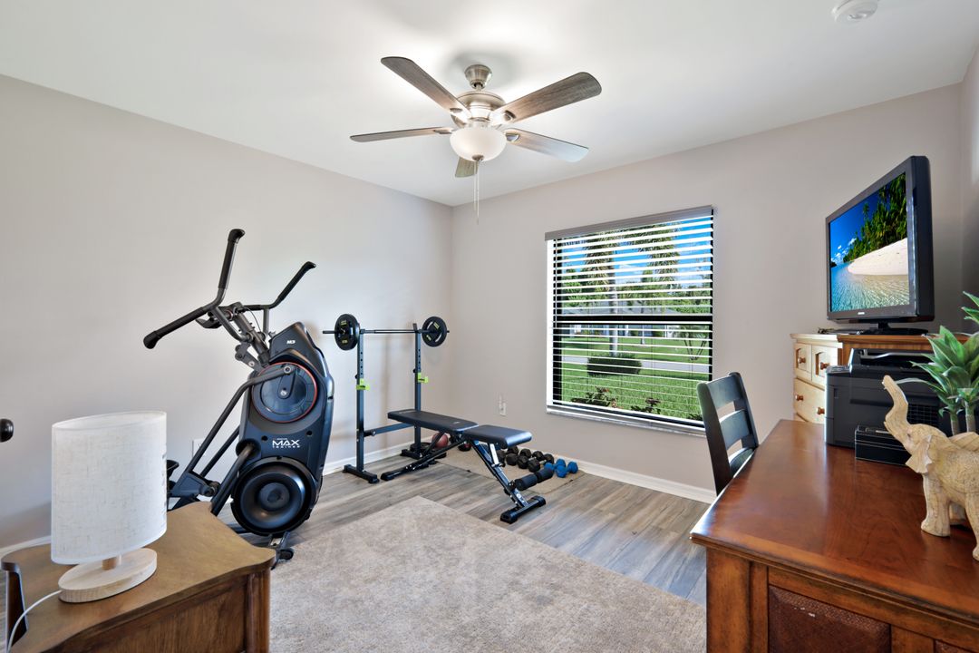 1900 SW 10th Terrace, Cape Coral, FL 33991