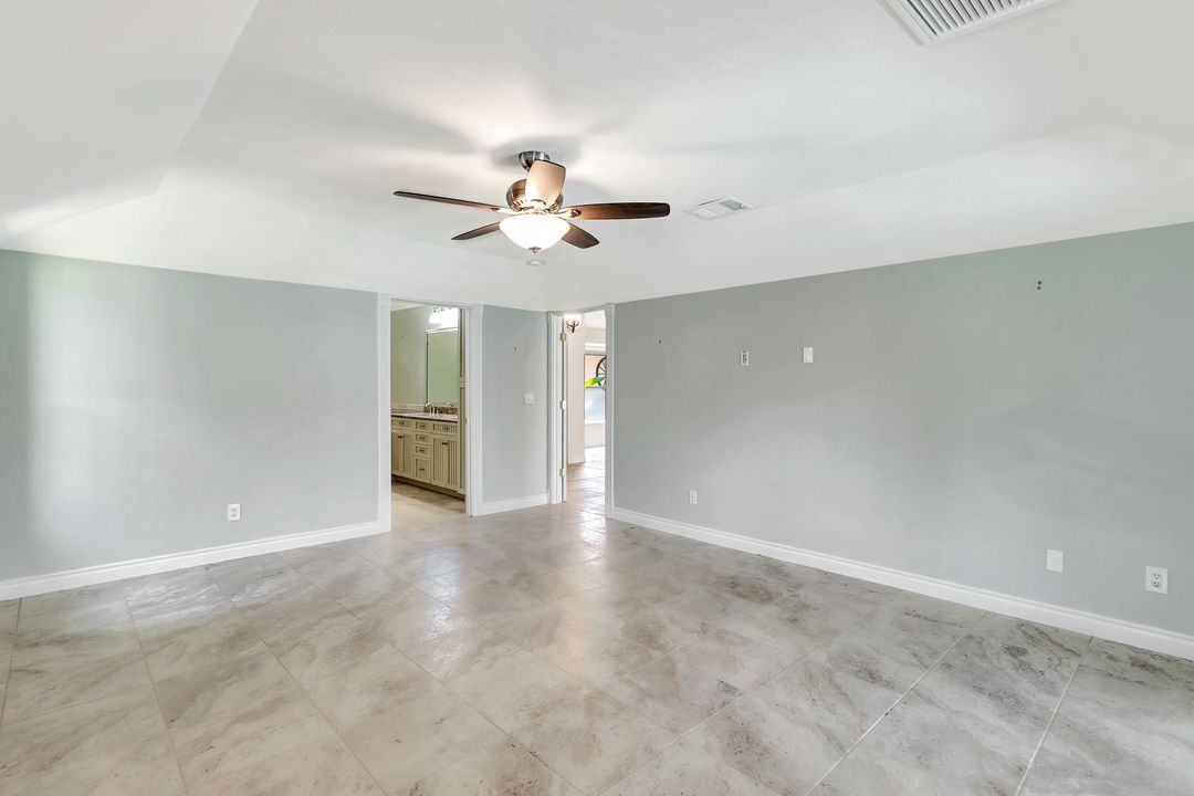5012 SW 8th Pl, Cape Coral, FL 33914