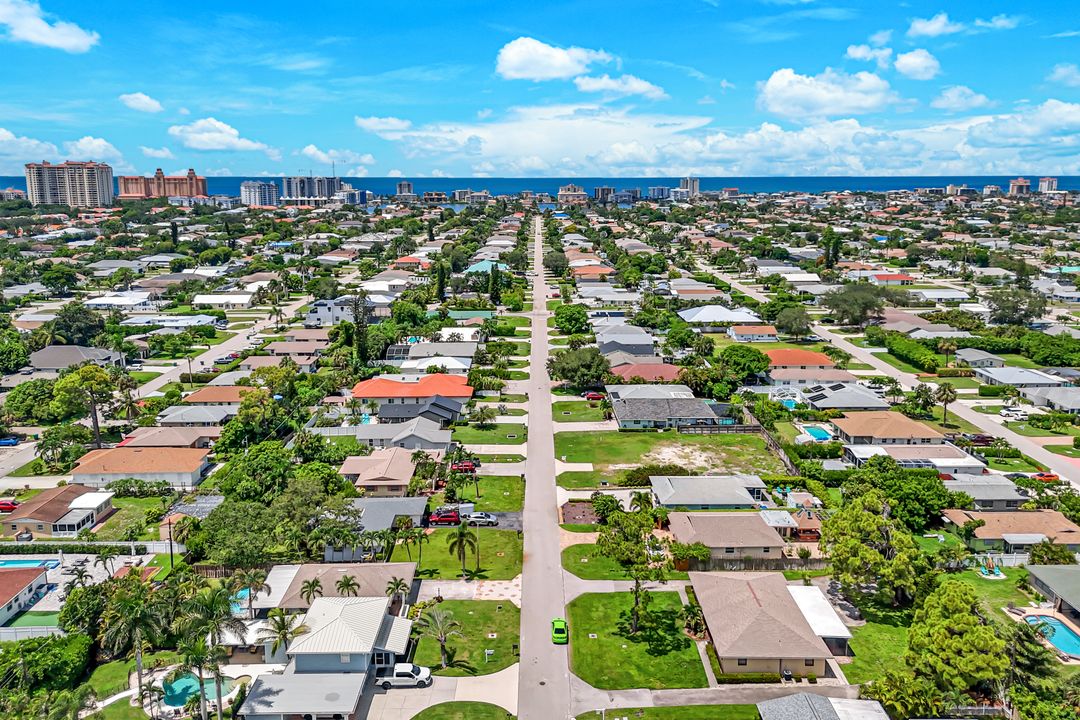 741 95th Ave N, Naples, FL 34108