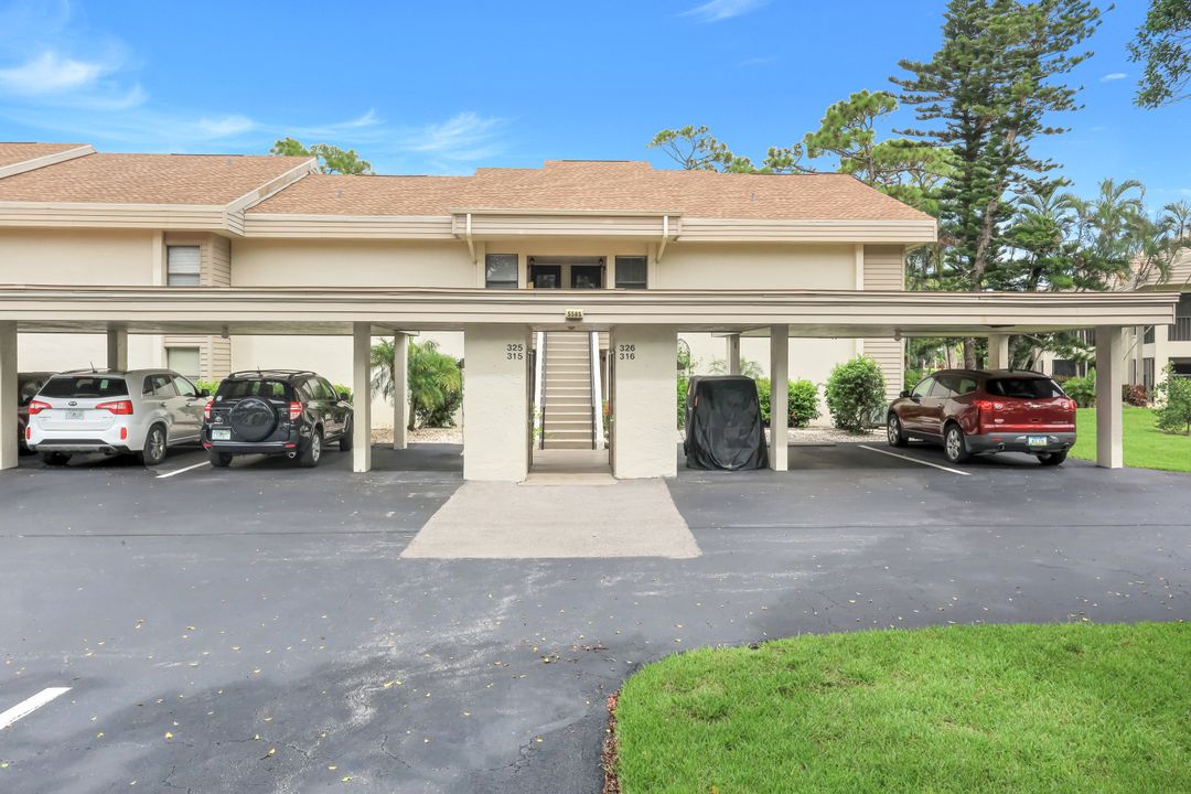 5585 Trailwinds Dr #326, Fort Myers, FL 33907