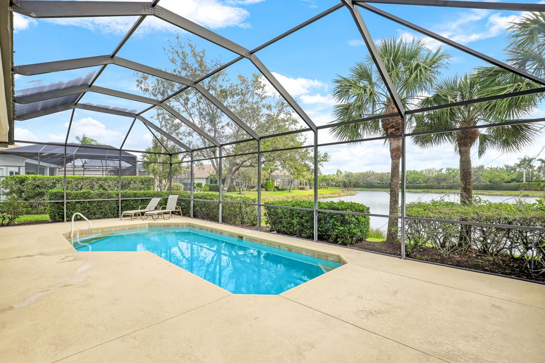 9956 St Moritz Dr, Miromar Lakes, FL 33913