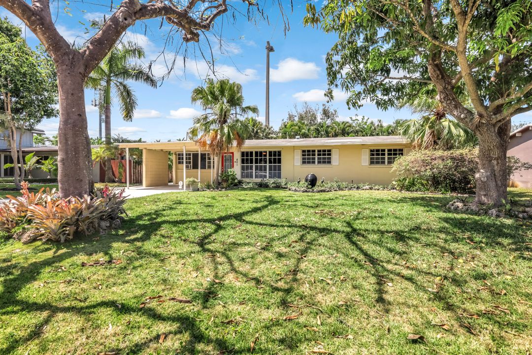 801 NW 26th St, Wilton Manors, FL 33311