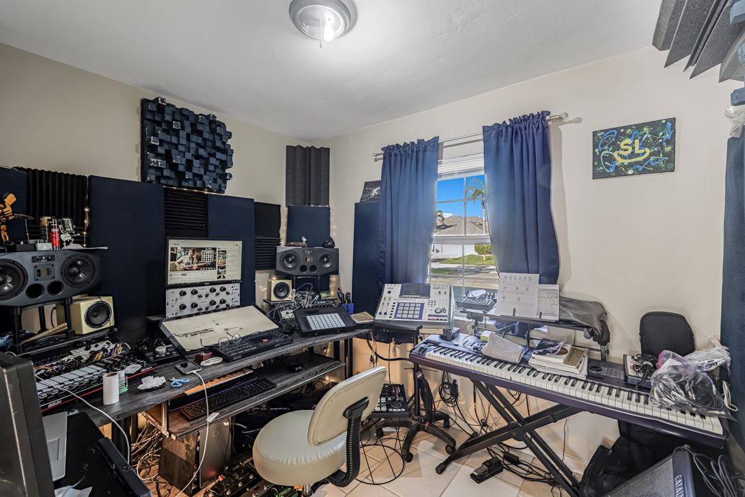 1101 SE 30th St, Cape Coral, FL 33904