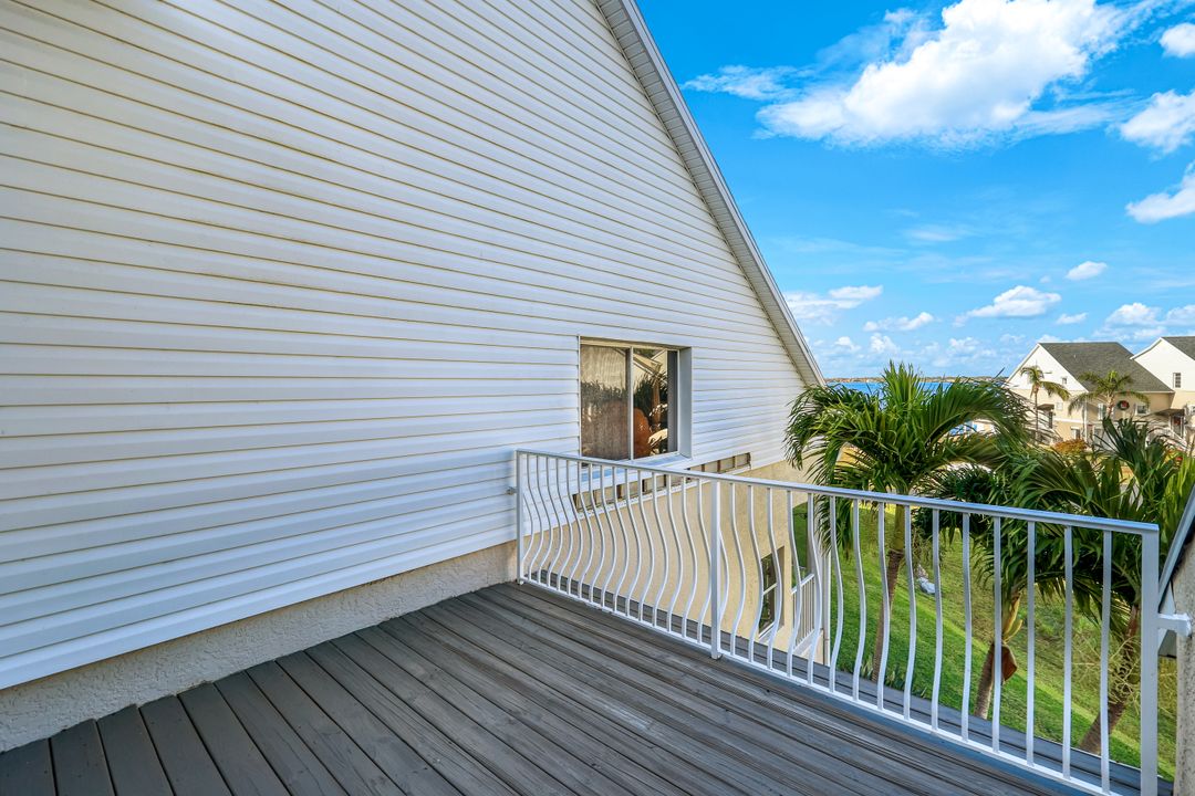 3623 Edgewood Ave, Fort Myers, FL 33916