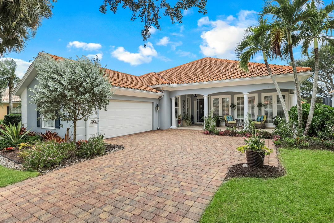 2896 Hatteras Way, Naples, FL 34119