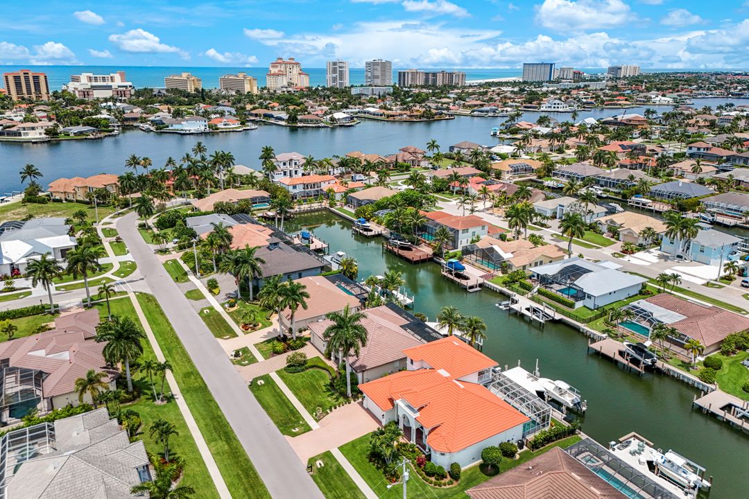 1148 Lamplighter Ct, Marco Island, FL 34145