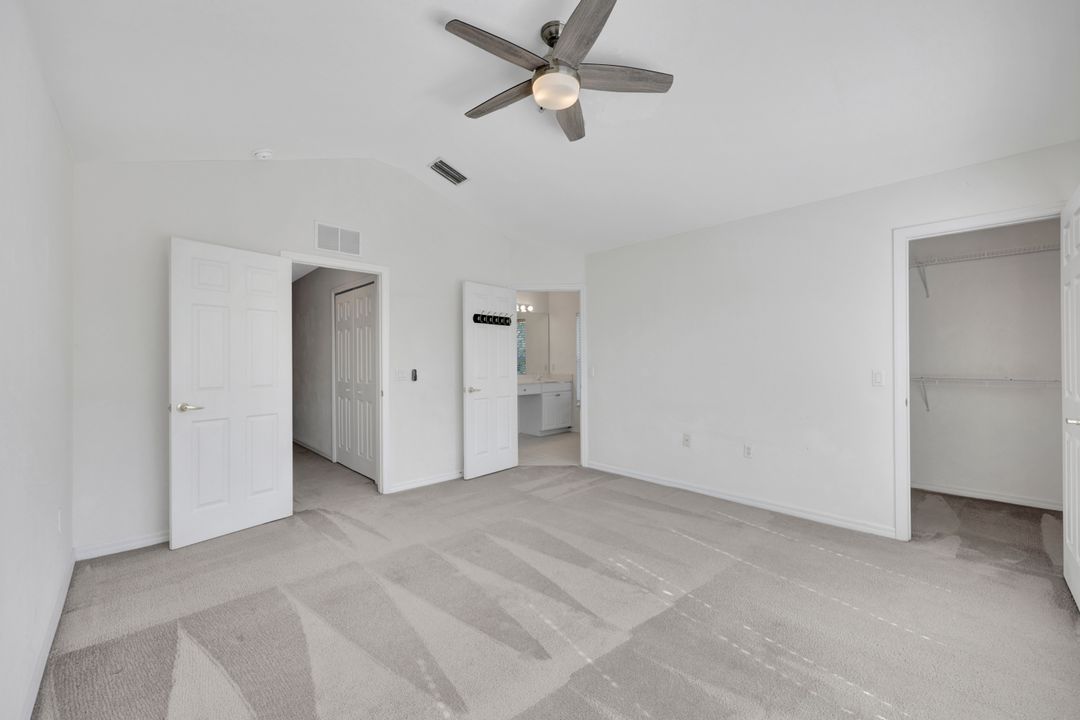 1088 Oxford Ln #48, Naples, FL 34105