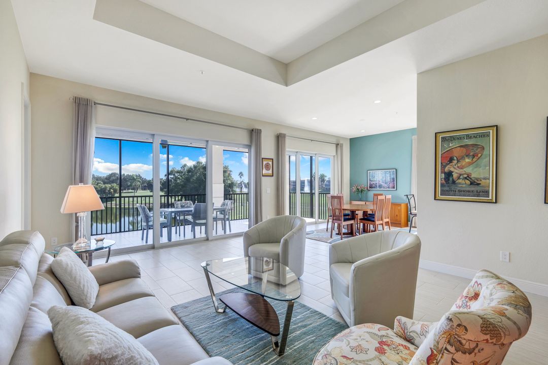 608 El Camino Real  #202, Naples, FL 34119