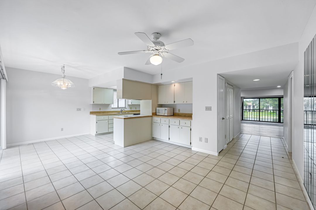 537 Lake Louise Cir #203, Naples, FL 34110