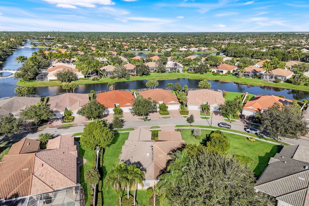 3333 Cayman Ln, Naples, FL 34119