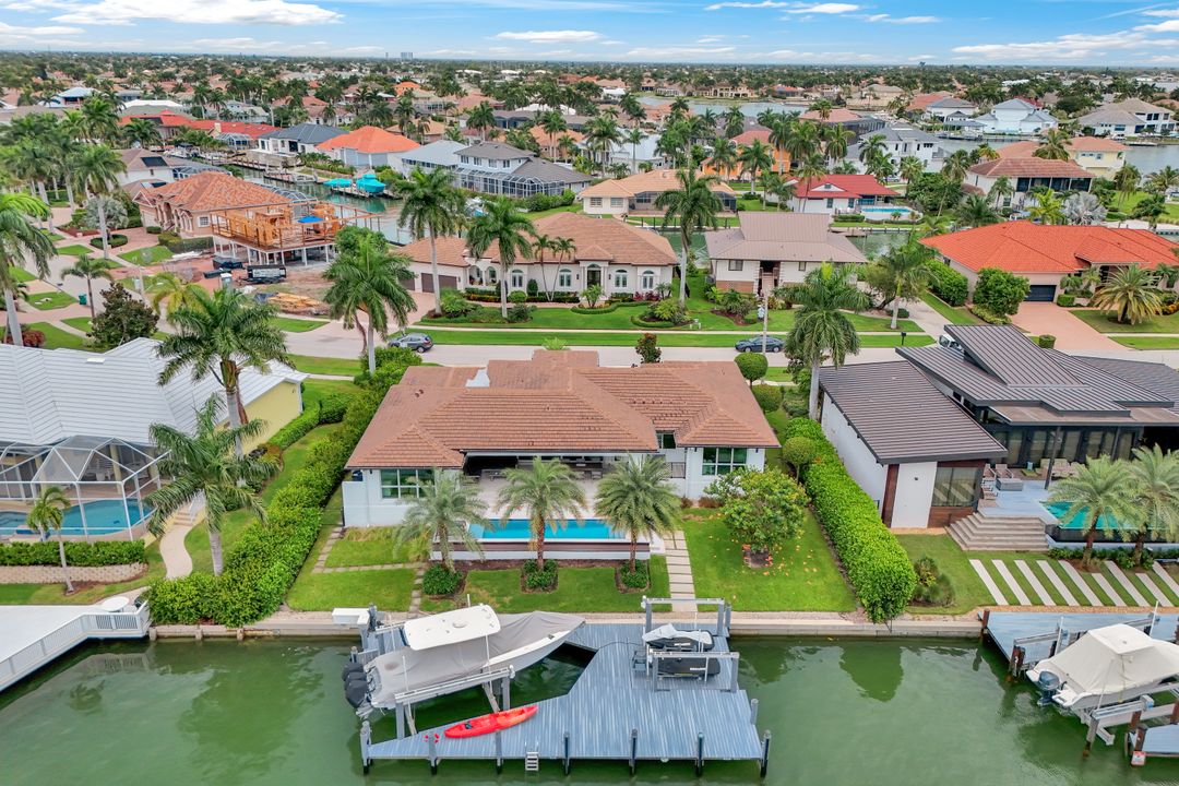 860 Partridge Ct, Marco Island, FL 34145