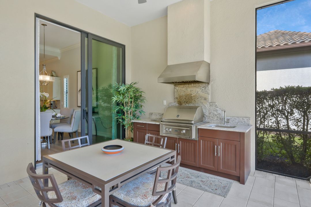 6542 Amarone Ln, Naples, FL 34113