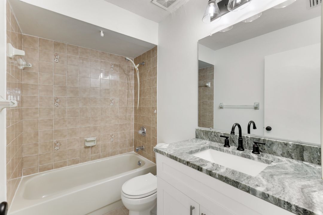 3739 SW 9th Ave #113, Cape Coral, FL 33914