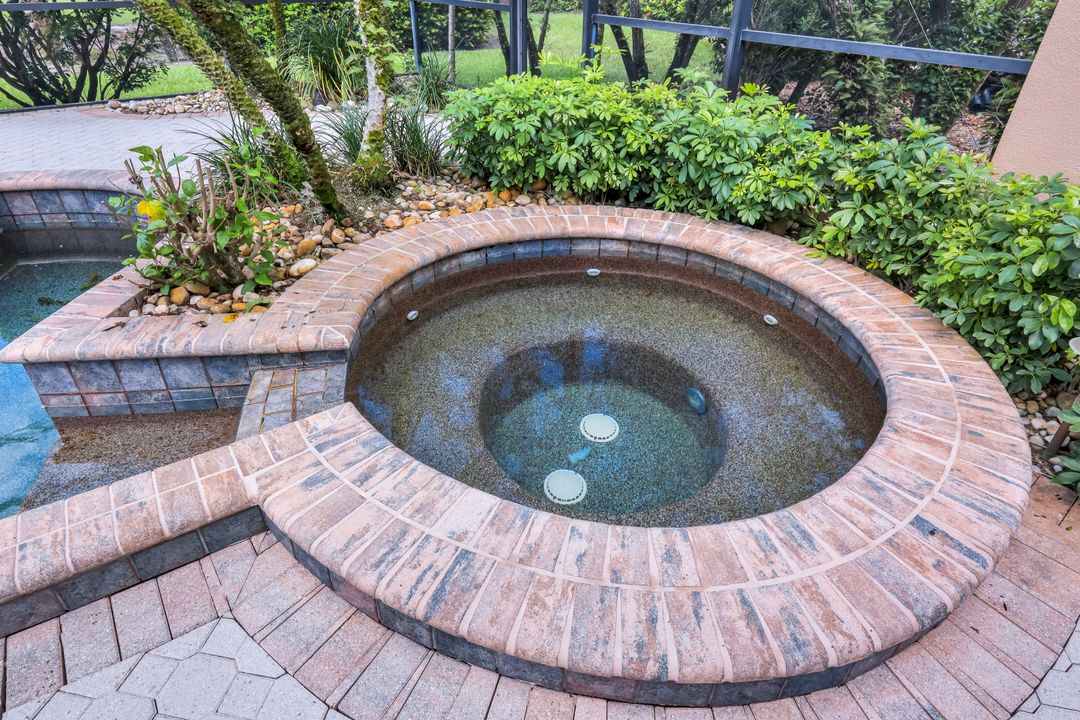 23092 Shady Knoll Dr, Bonita Springs, FL 34135