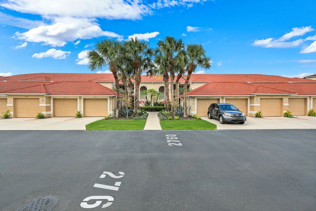 2760 Cypress Trace Cir #2528, Naples, FL 34119