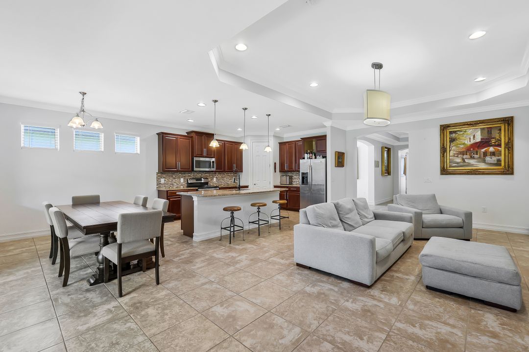 16188 Aberdeen Ave, Naples, FL 34110