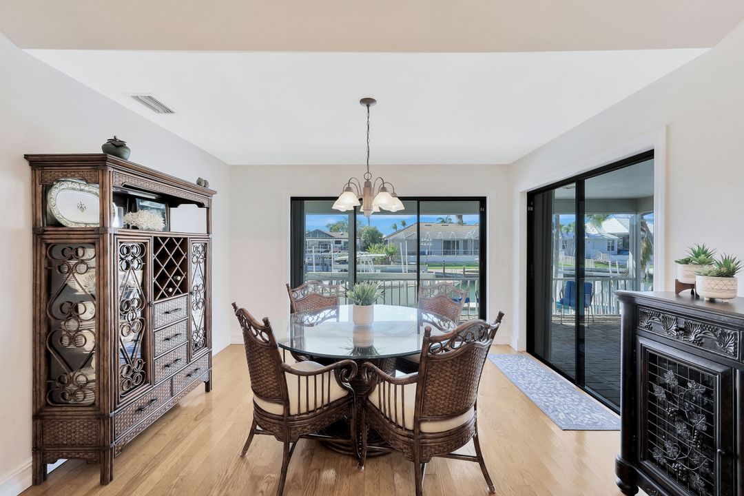 230 Windbrook Ct, Marco Island, FL 34145