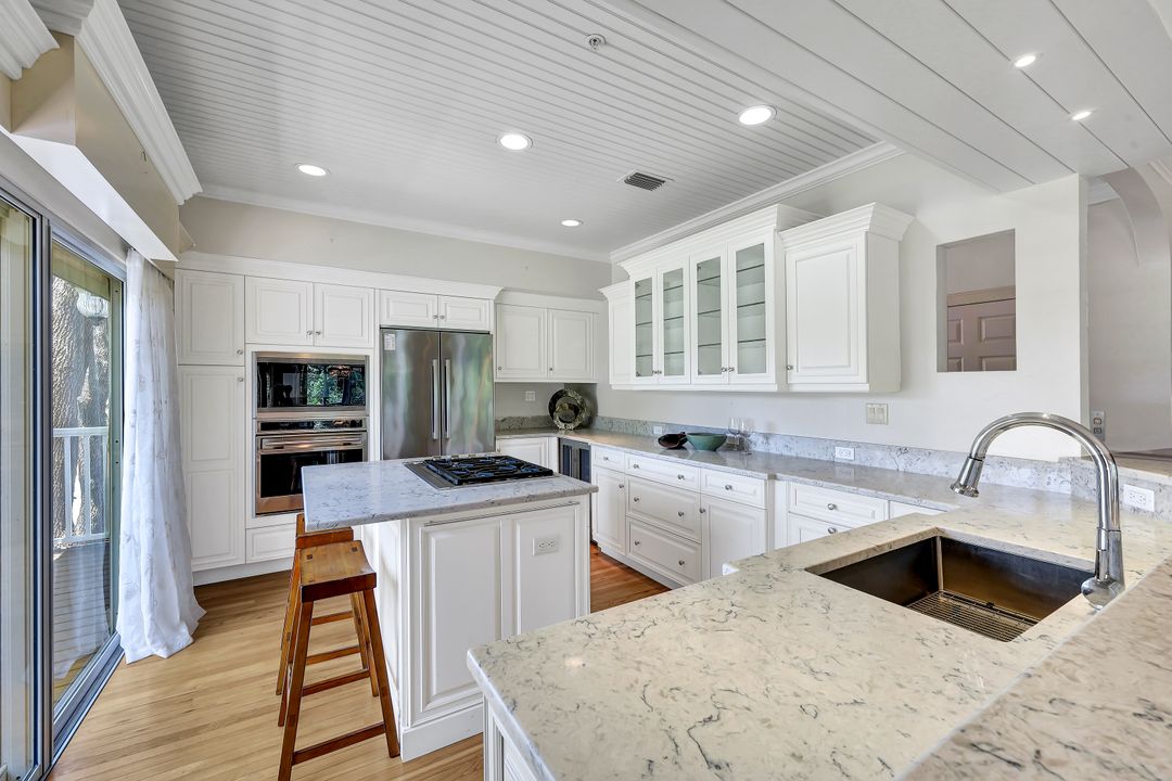 3822 Survey Cir, Bonita Springs, FL 34134