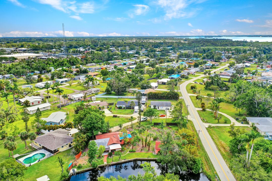 118 Brooks Rd, North Fort Myers, FL 33917