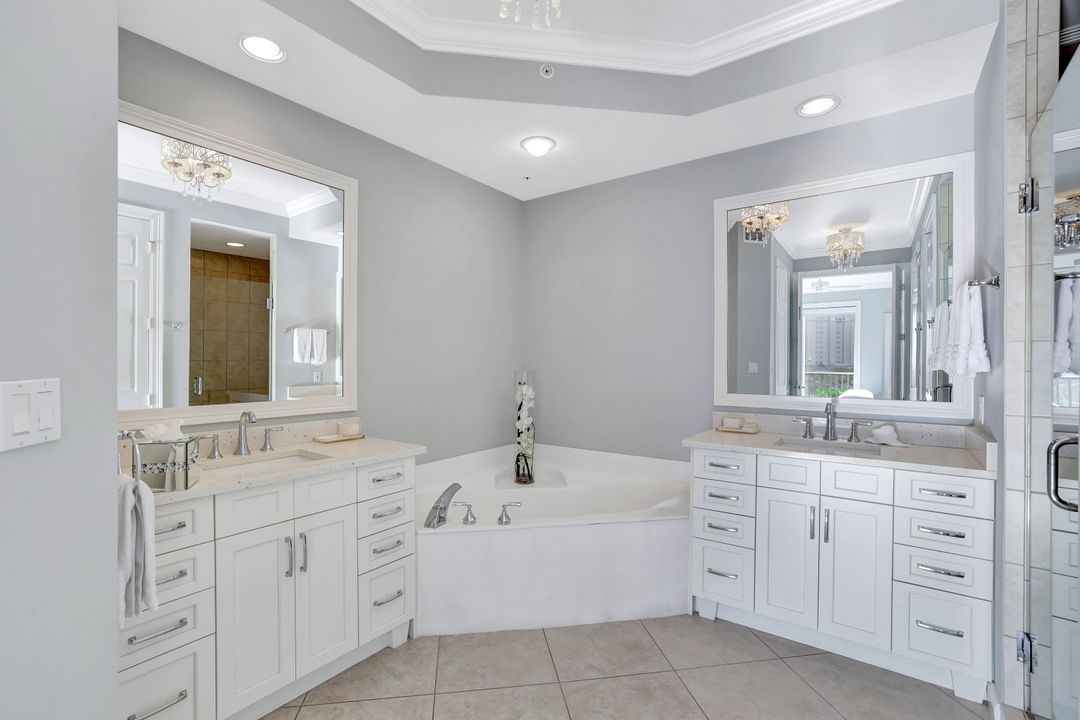 400 Flagship Dr #602, Naples, FL 34108