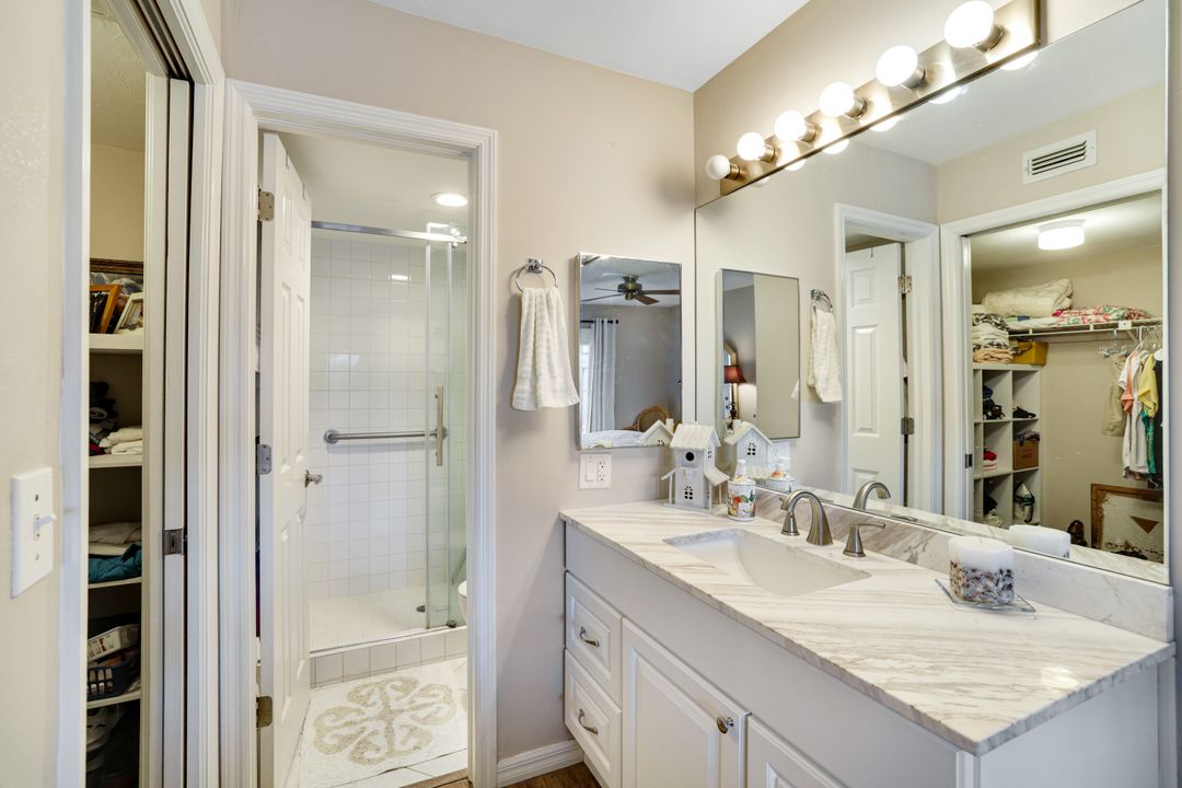 1335 Mainsail Dr #1304, Naples, FL 34114