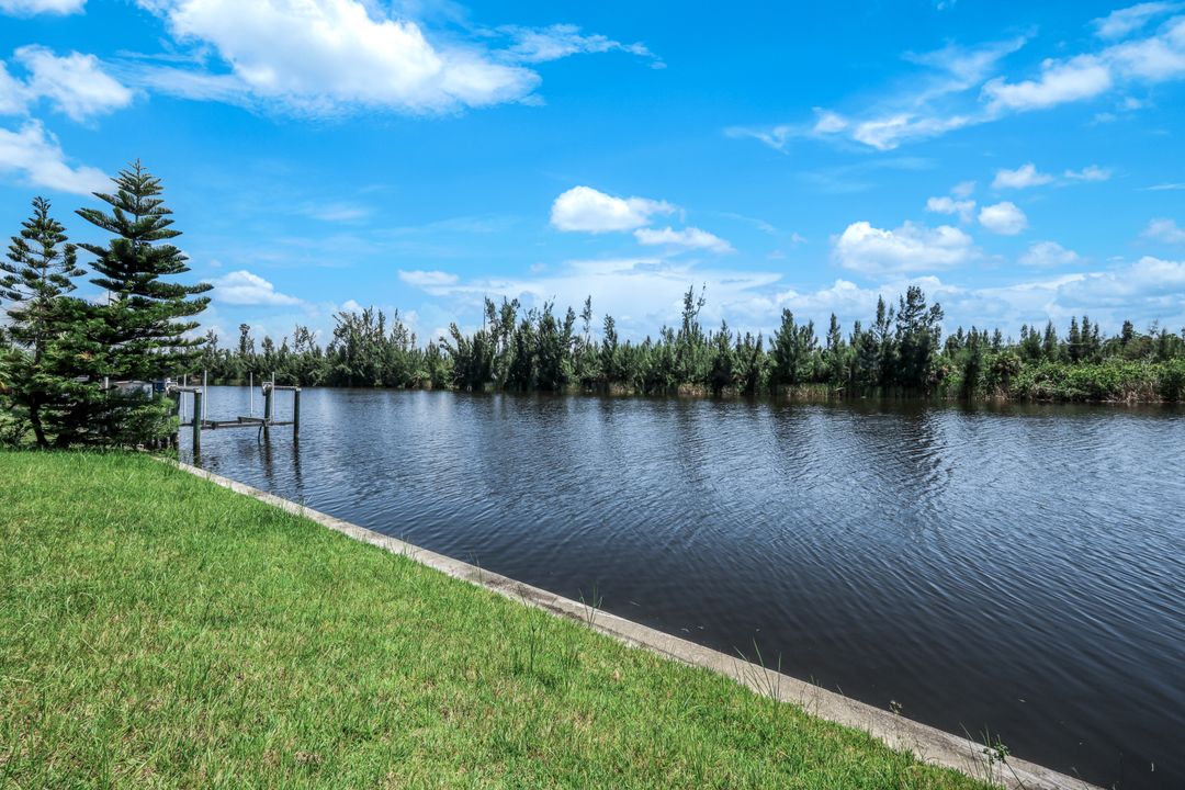 10522 Riverside Rd, Port Charlotte, FL 33981