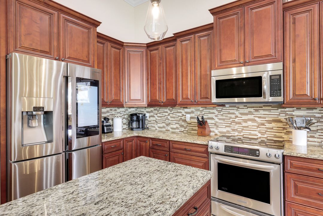 5858 Harbour Preserve Cir, Cape Coral, FL 33914