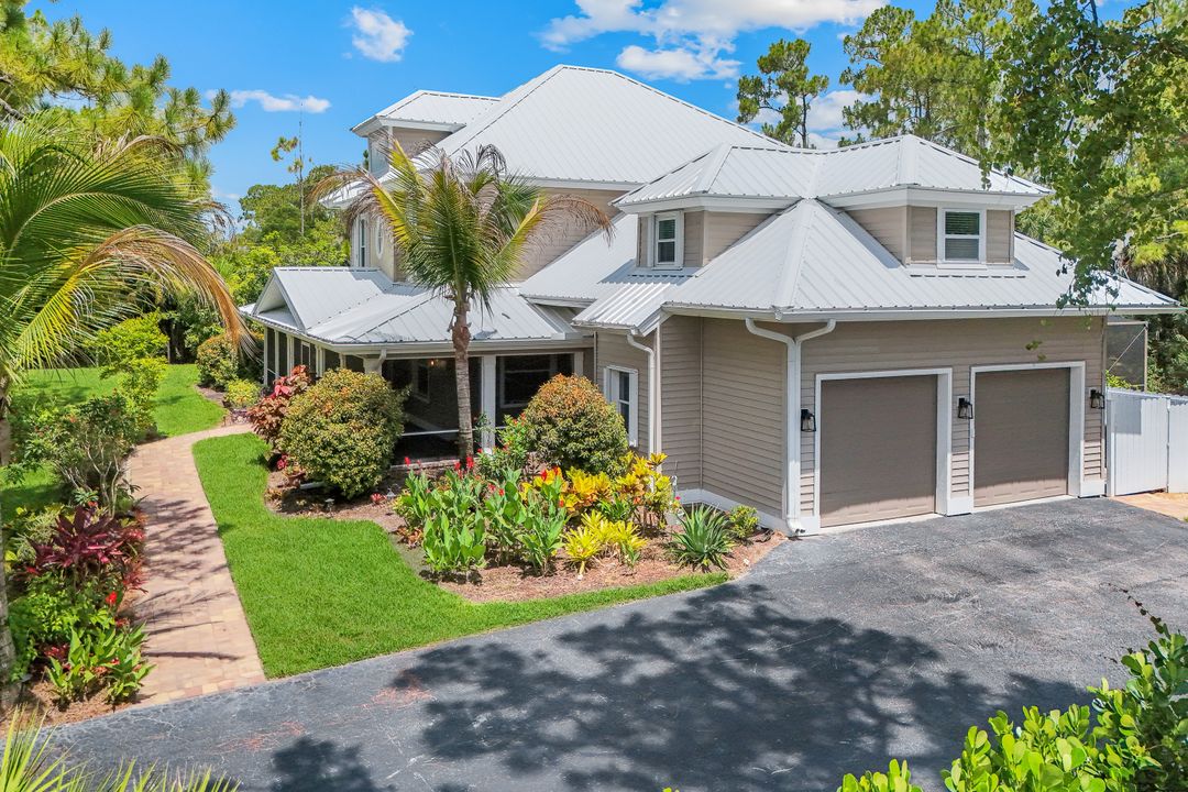 2661 Golden Gate Blvd W, Naples, FL 34120
