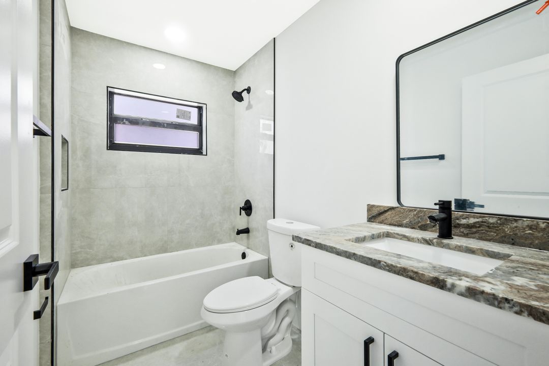 3411 27th St SW, Lehigh Acres, FL 33976