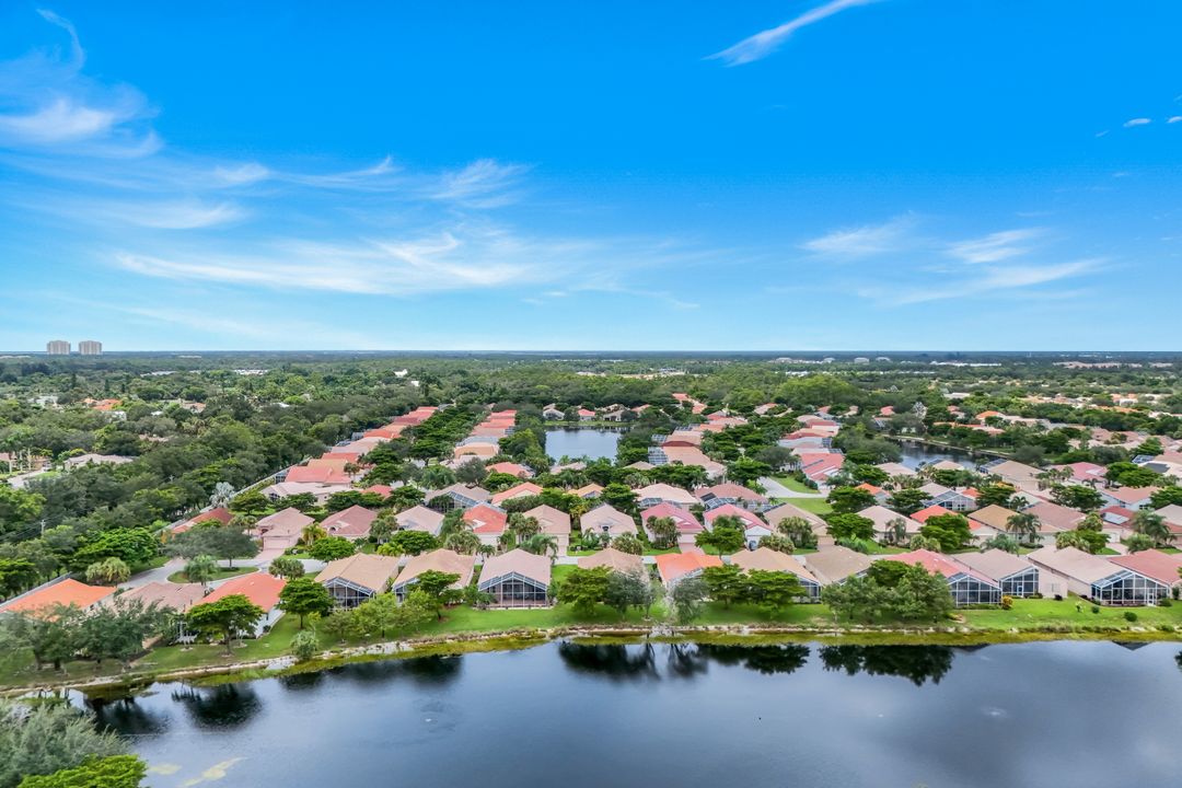 9337 Sun River Way, Estero, FL 33928