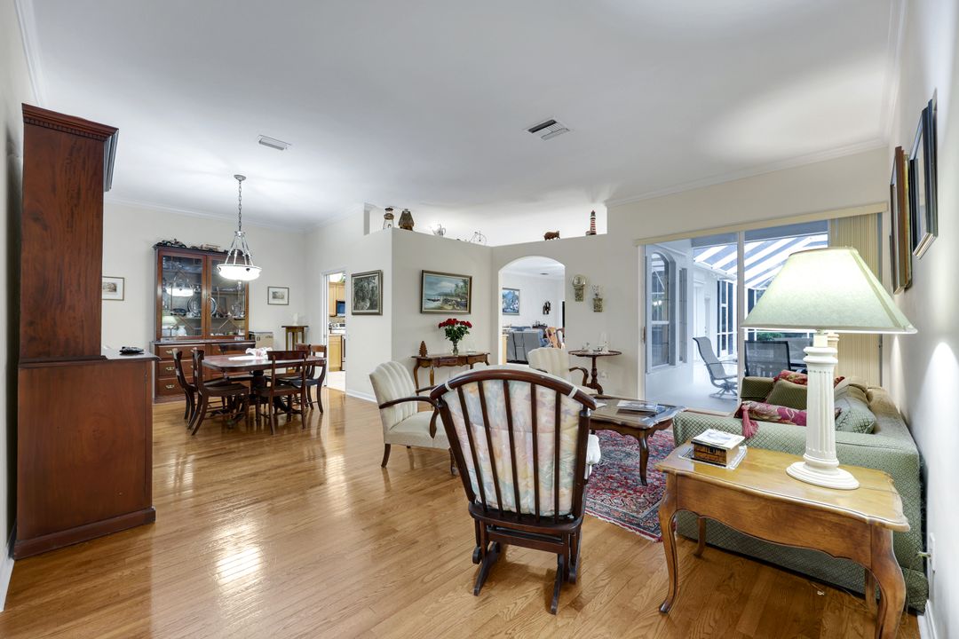 661 27th St NW, Naples, FL 34120