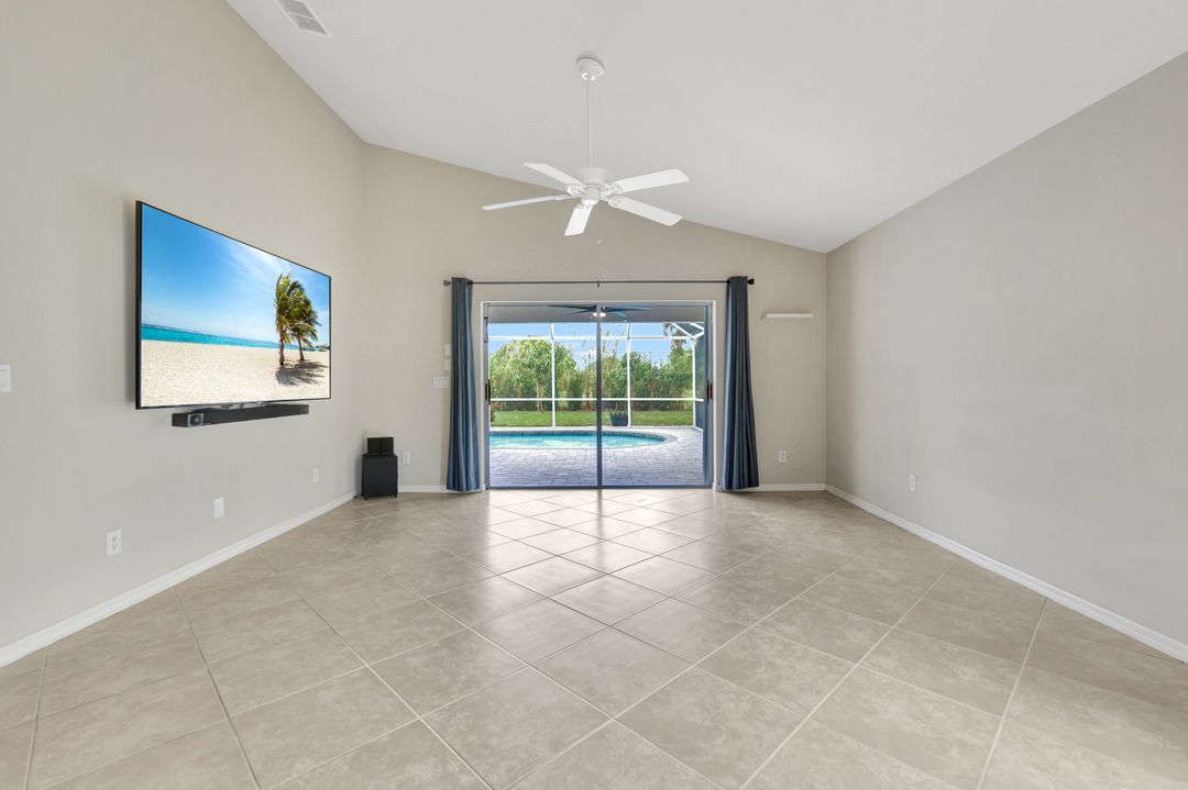 15645 Beachcomber Ave, Fort Myers, FL 33908