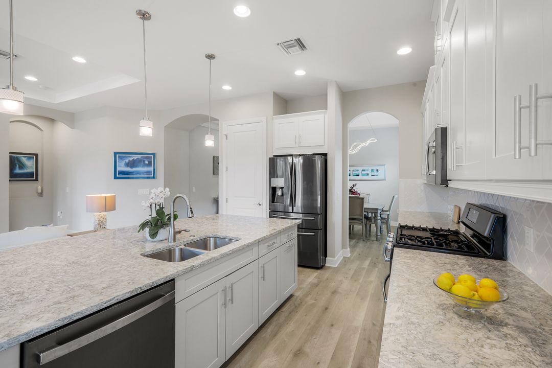 19687 Estero Pointe Ln, Fort Myers, FL 33908