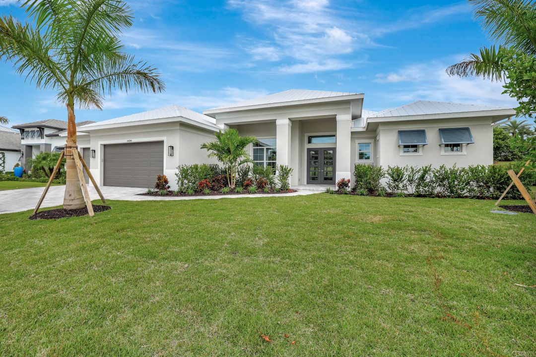 14286 Charthouse Cir, Naples, FL 34114