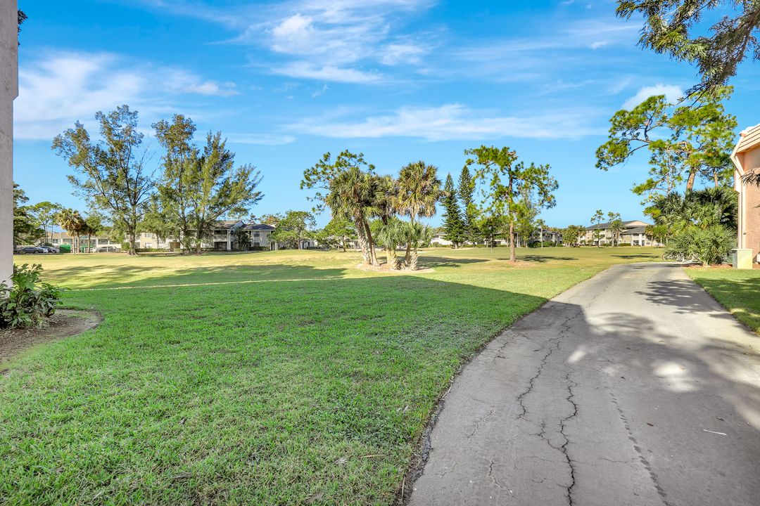 170 Turtle Lake Ct #304, Naples, FL 34105