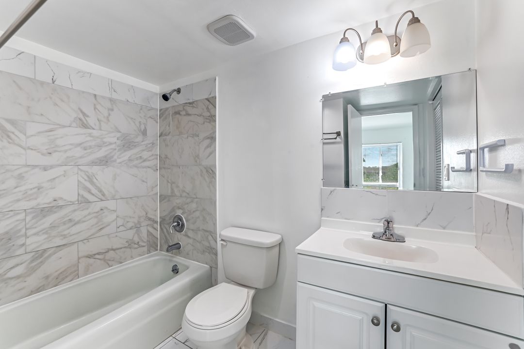 1000 Manatee Rd #A-306, Naples, FL 34114