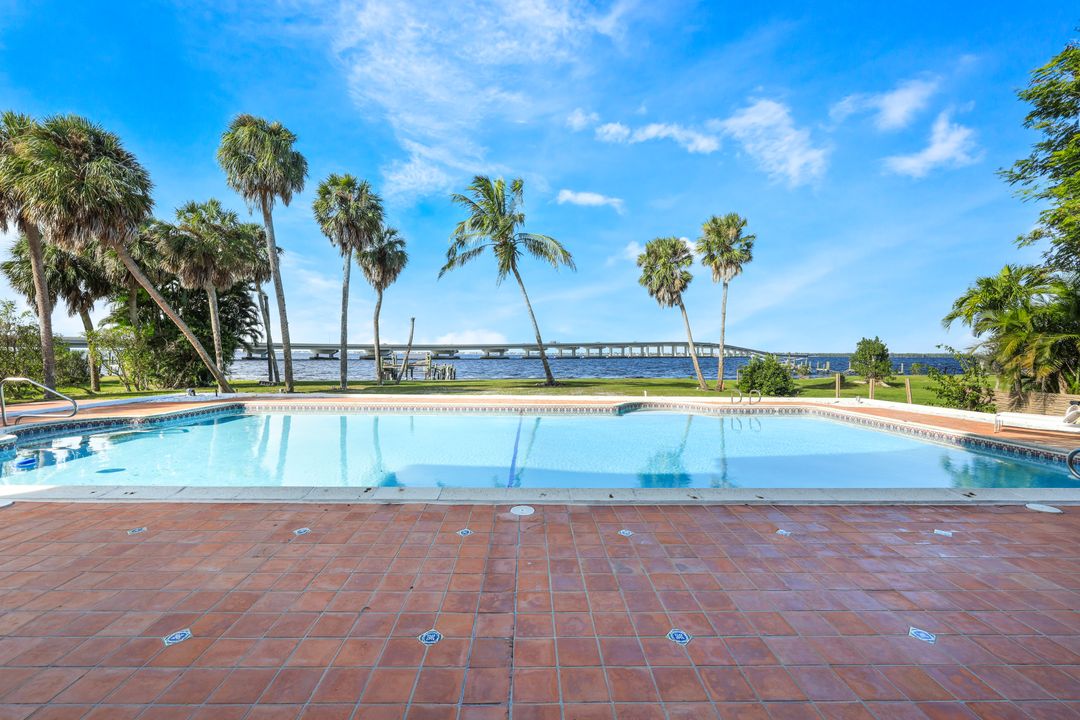 4620 Caloosa Vista Rd, Fort Myers, FL 33901