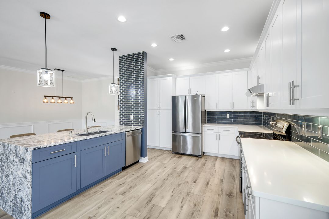 6619 Marbella Dr, Naples, FL 34105