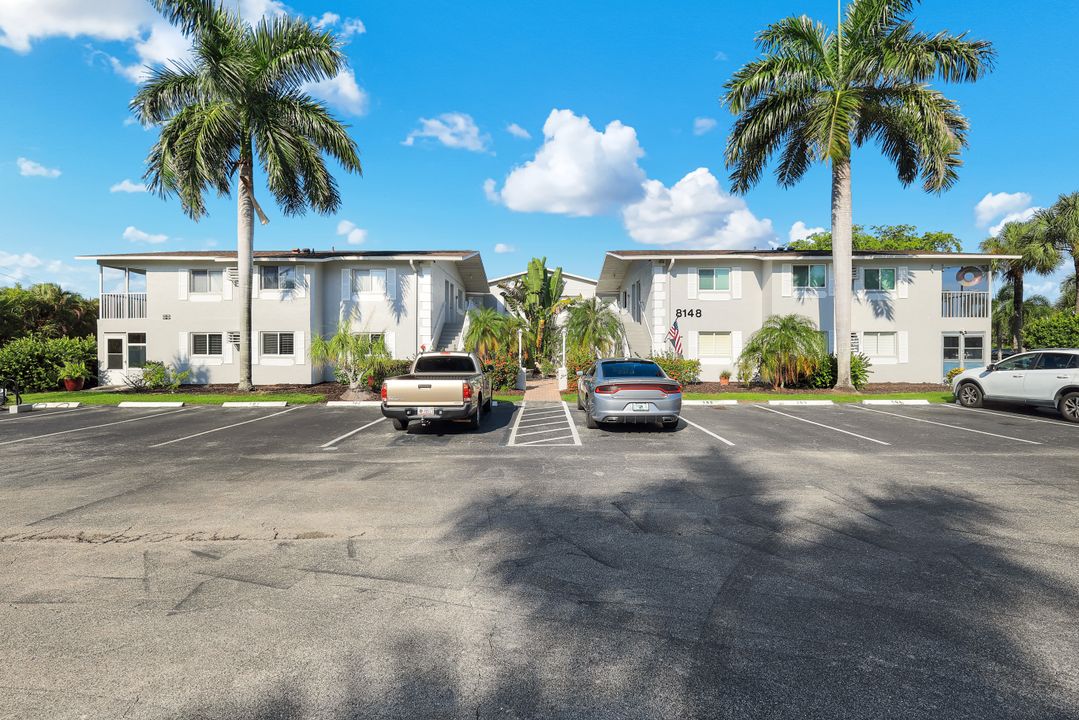 8148 Country Rd #101, Fort Myers, FL 33919