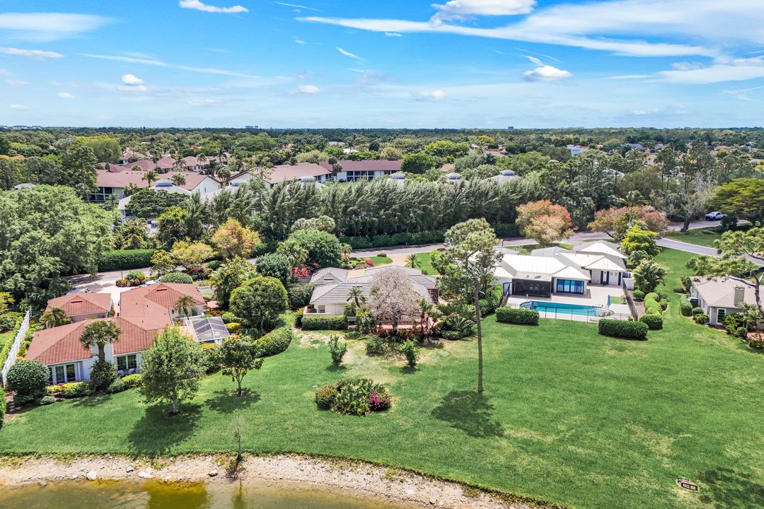 330 Bald Eagle Dr, Naples, FL 34105