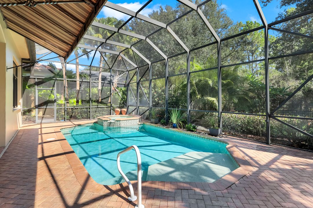 16834 Cabreo Dr, Naples, FL 34110
