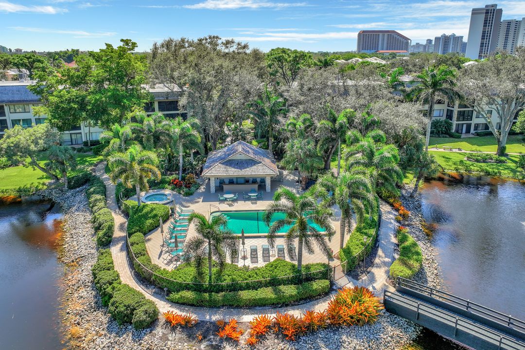 5954 Pelican Bay Blvd #235, Naples, FL 34108