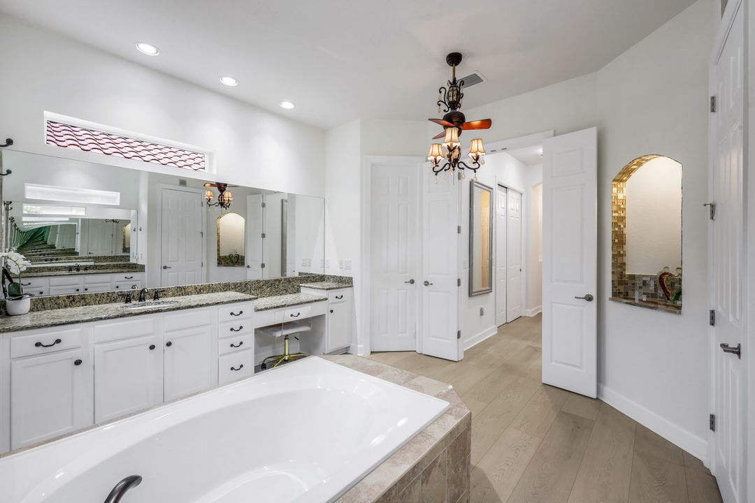 9684 Cobalt Cove Cir, Naples, FL 34120