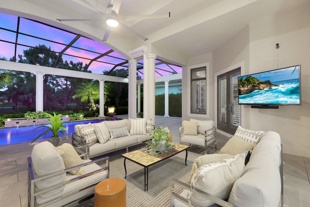 3828 Isla Del Sol Way, Naples, FL 34114