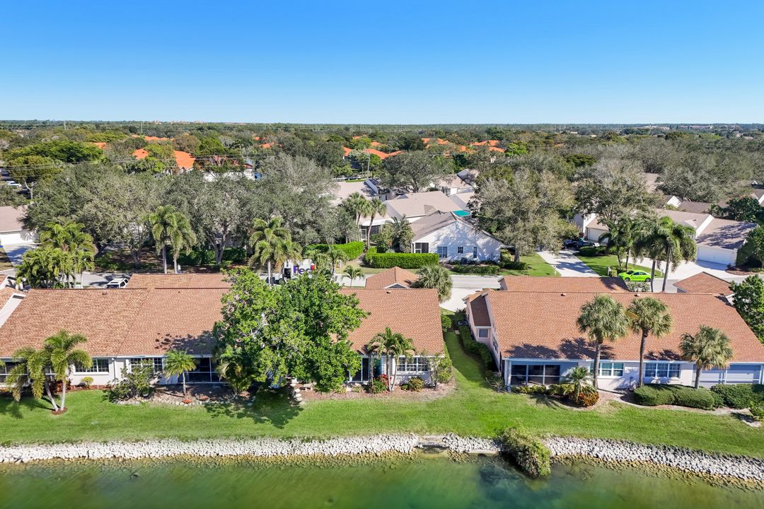 2626 Sailors Way, Naples, FL 34109