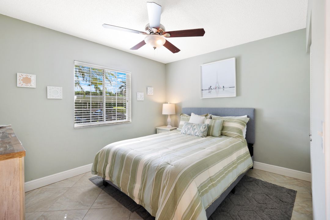 7818 Emerald Cir #103, Naples, FL 34109